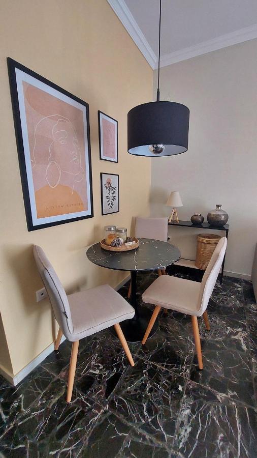 Cosy Retro Apartment Закинтос Екстериор снимка